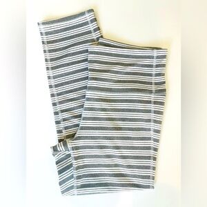 ATHLETA Capri Chaturanga Legging Heathered Grey and White Stripes Size Small